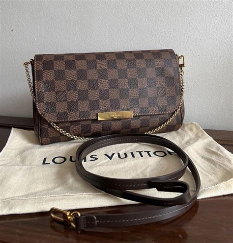 louis vuitton portafoglio nero griffato|Louis Vuitton crossbody purses.